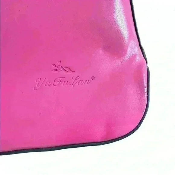 Hot Pink Women’s Purse Tote Bag Handles Strap New with Tags Medium - Picture 9 of 16